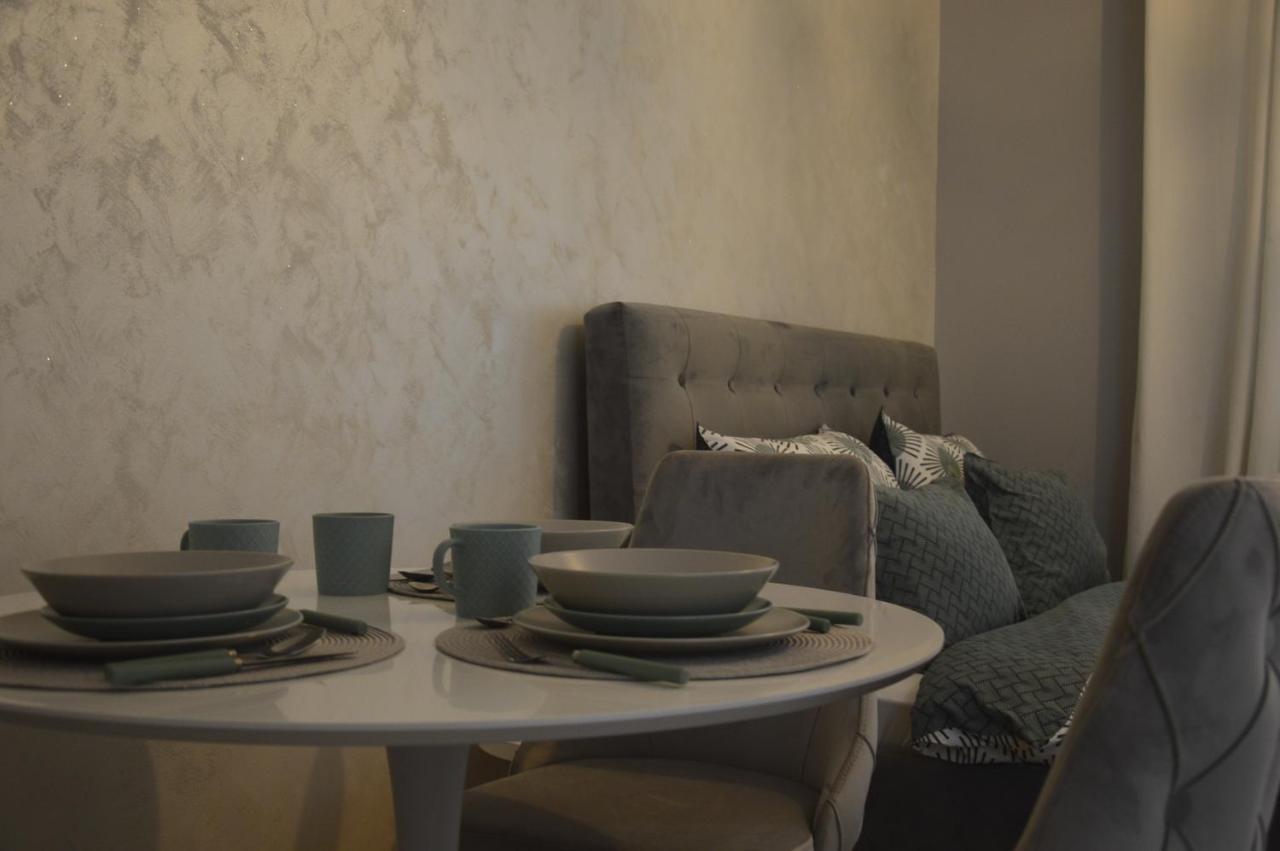 Teodora Lux Apartman Free Privat Parking Apartment Нови Сад Екстериор снимка